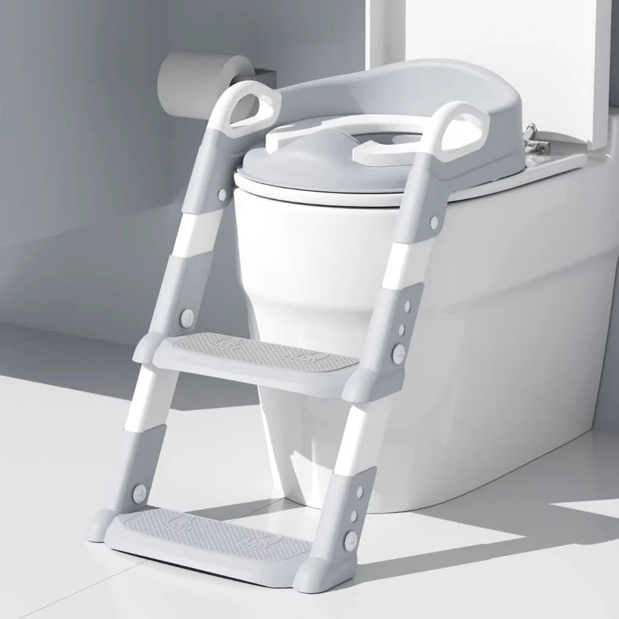 Entrenadora para baño 3 en 1 para niños con almohadillas antideslizantes y escalera.